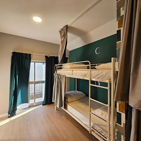 Hostel Aerostay