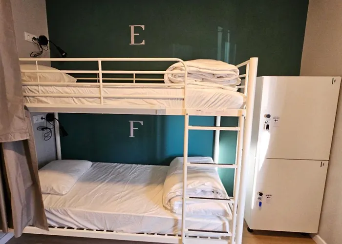 Хостел Aerostay Морейра