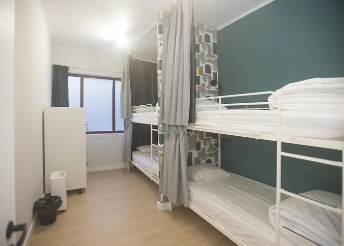 Aerostay Хостел